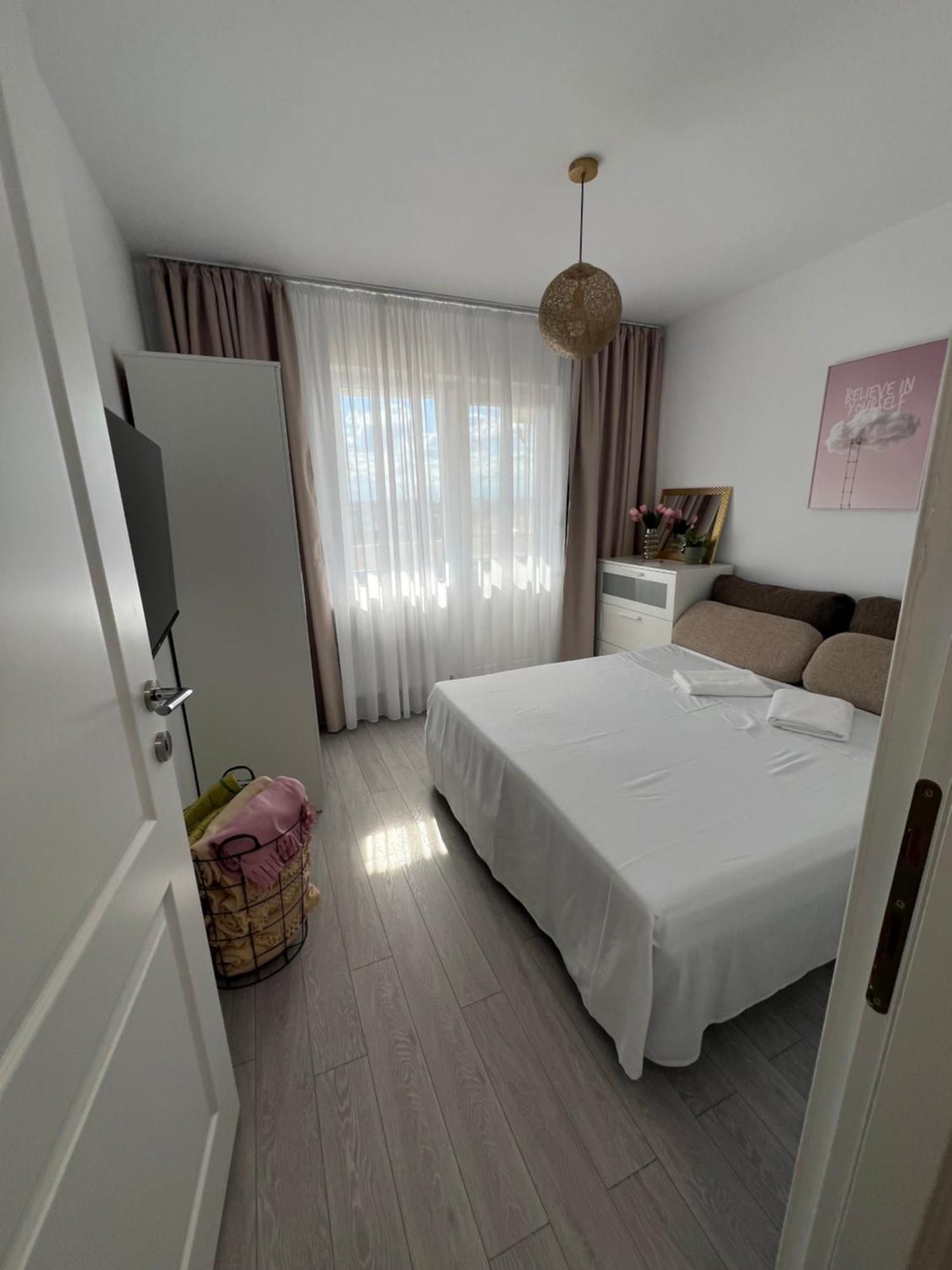 Oxana Apartments - 3 Camere - Timisoara Bagian luar foto